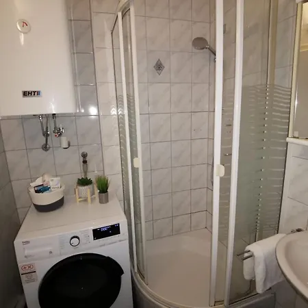 Flataid Quergasse - Beim Bahnhof グラーツ