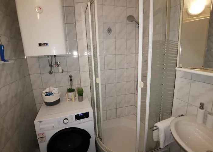 Flataid Quergasse - Beim Bahnhof Štýrský Hradec